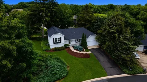 7516 W 77th Street Chaska MN 55318