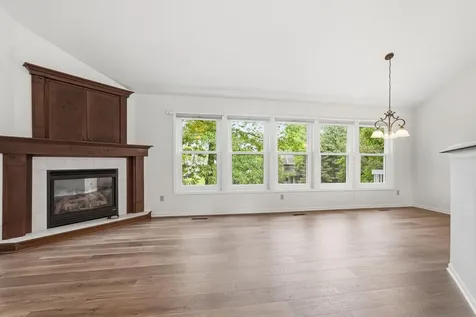 7516 W 77th Street Chaska MN 55318