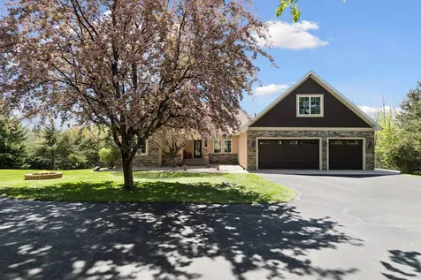 22925 Greenland Lane Elysian MN 56028