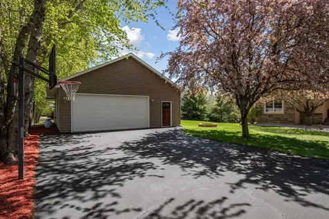 22925 Greenland Lane Elysian MN 56028