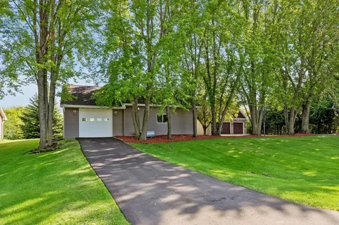 22925 Greenland Lane Elysian MN 56028