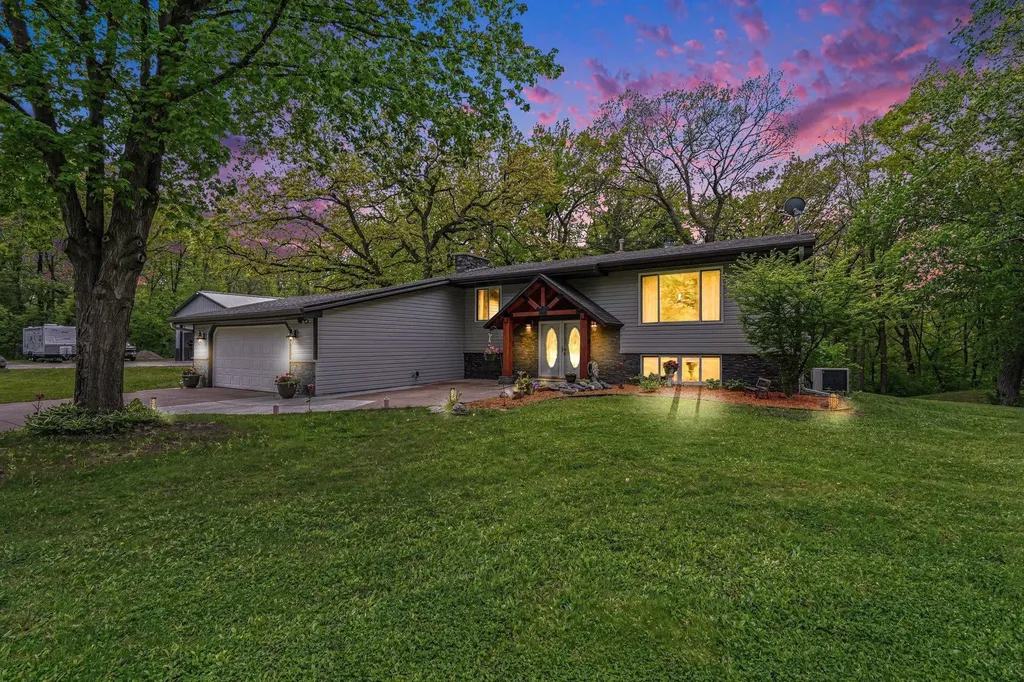 28264 Olinda Trail Lindstrom MN 55045