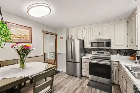 28264 Olinda Trail Lindstrom MN 55045