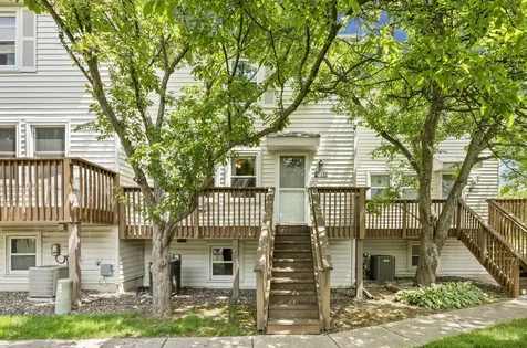 8823 42nd Avenue N New Hope MN 55427