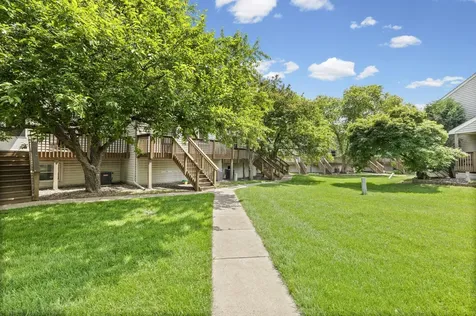 8823 42nd Avenue N New Hope MN 55427