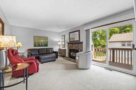 8823 42nd Avenue N New Hope MN 55427