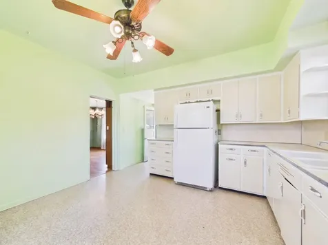 208 4th Avenue NW New Prague MN 56071
