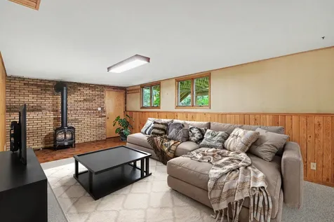 236 Strese Lane Apple Valley MN 55124