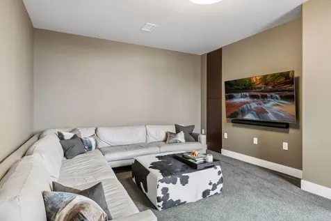222 2nd Street SE Minneapolis MN 55414