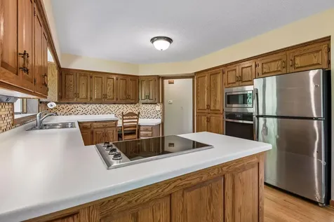 10416 Briar Circle Bloomington MN 55437