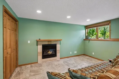 10416 Briar Circle Bloomington MN 55437
