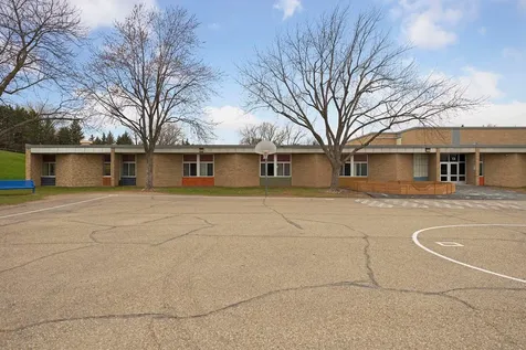 10416 Briar Circle Bloomington MN 55437