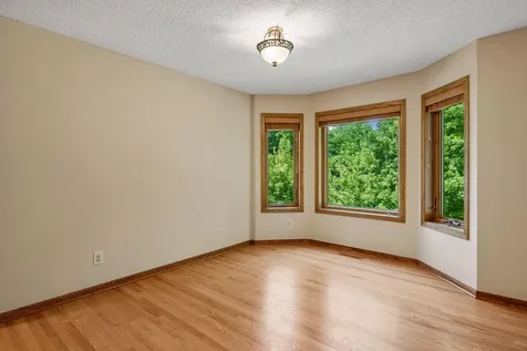 10416 Briar Circle Bloomington MN 55437