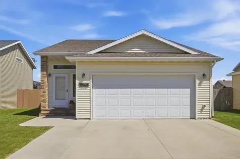 4560 15th Street S Moorhead MN 56560