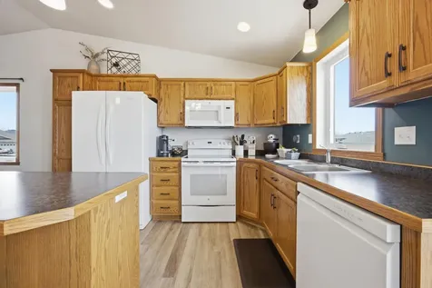 4560 15th Street S Moorhead MN 56560