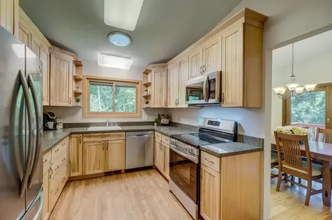 10 High Circle Way North Oaks MN 55127