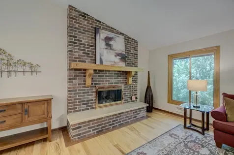 10 High Circle Way North Oaks MN 55127