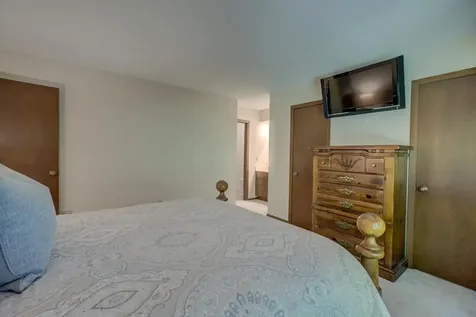 10 High Circle Way North Oaks MN 55127