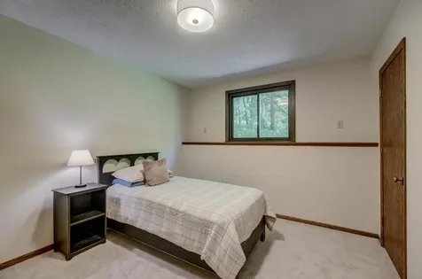 10 High Circle Way North Oaks MN 55127