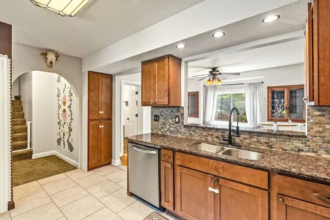 1042 Churchill Street Saint Paul MN 55103