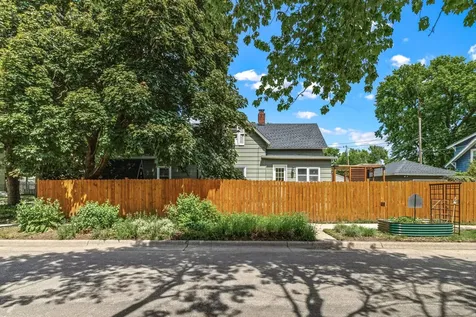 1042 Churchill Street Saint Paul MN 55103