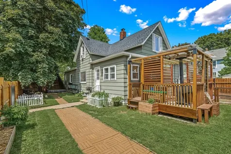 1042 Churchill Street Saint Paul MN 55103