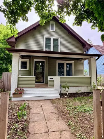 1024 Victoria Street N Saint Paul MN 55103