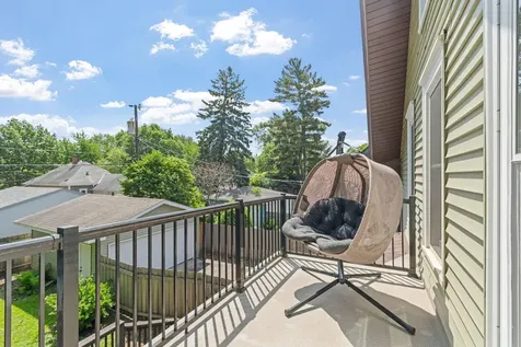 1024 Victoria Street N Saint Paul MN 55103