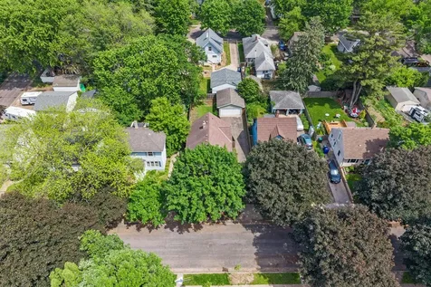 1024 Victoria Street N Saint Paul MN 55103