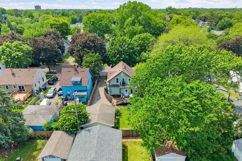 1024 Victoria Street N Saint Paul MN 55103