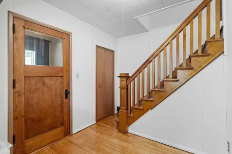 1024 Victoria Street N Saint Paul MN 55103