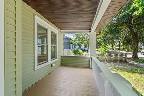 1024 Victoria Street N Saint Paul MN 55103
