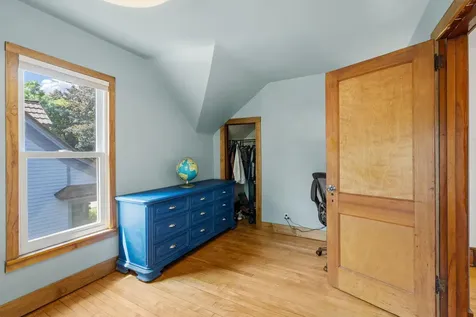 1024 Victoria Street N Saint Paul MN 55103