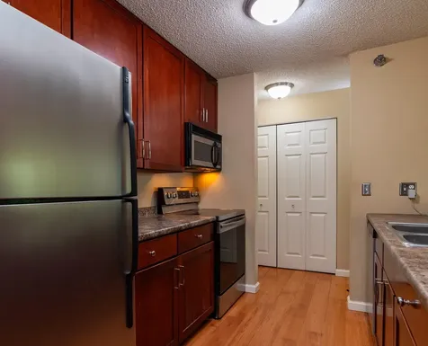 6155 Chasewood Parkway Minnetonka MN 55343