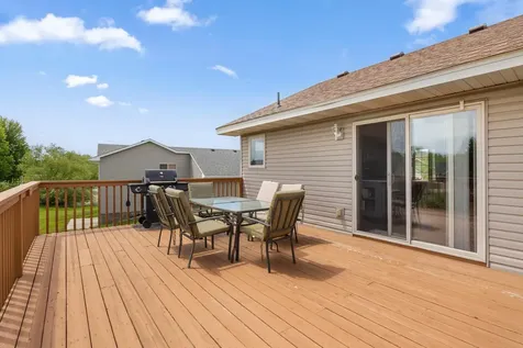 831 Beech Lane S Annandale MN 55302