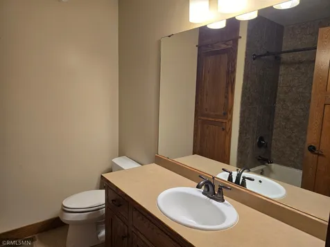 38270 Everett Avenue North Branch MN 55056