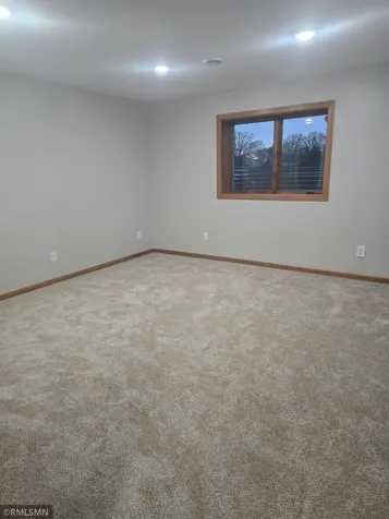 38270 Everett Avenue North Branch MN 55056