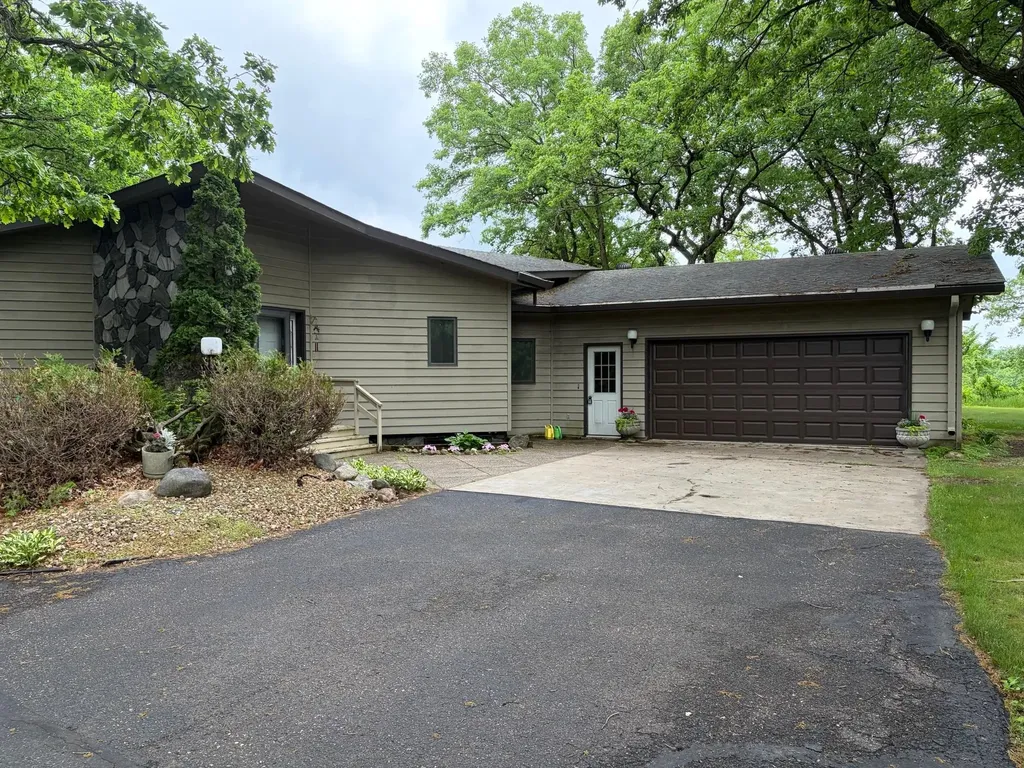11575 Bayview Road Little Falls MN 56345