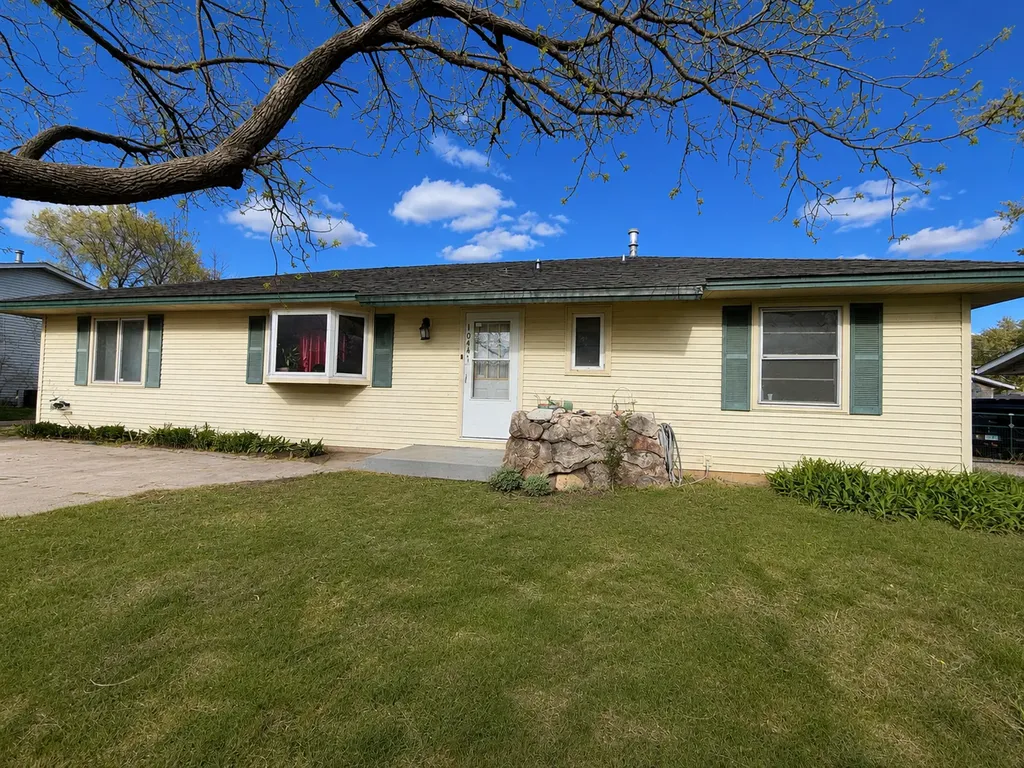 10441 Arrowhead Street NW Coon Rapids MN 55433