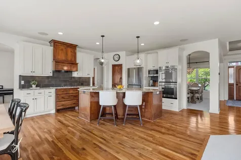 15715 56th Avenue N Plymouth MN 55446