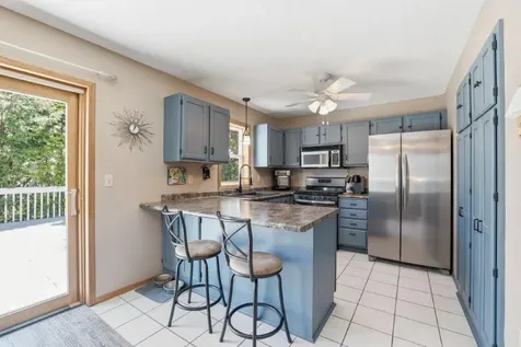 9480 71st Bay S Cottage Grove MN 55016