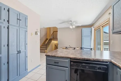 9480 71st Bay S Cottage Grove MN 55016