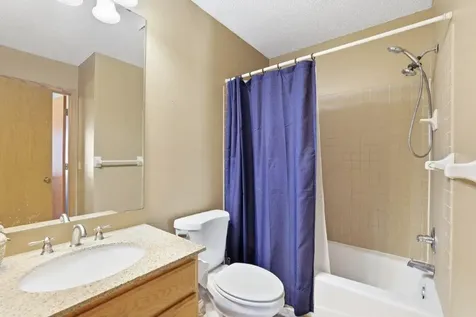 9480 71st Bay S Cottage Grove MN 55016