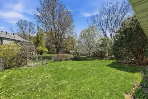 9480 71st Bay S Cottage Grove MN 55016