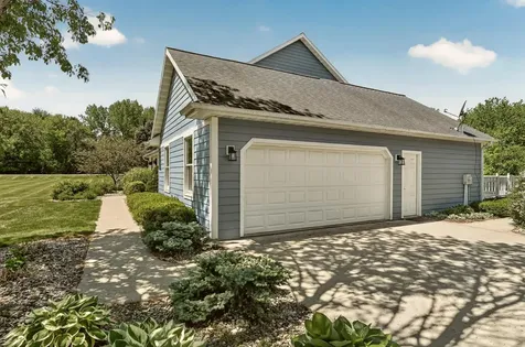 5823 Summit Lane NE Rochester MN 55906