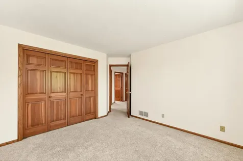 5823 Summit Lane NE Rochester MN 55906