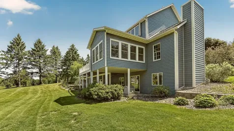 5823 Summit Lane NE Rochester MN 55906