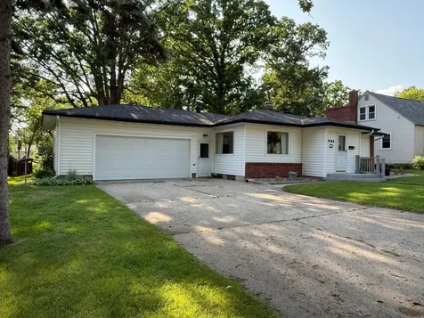1124 Phinney Avenue Detroit Lakes MN 56501