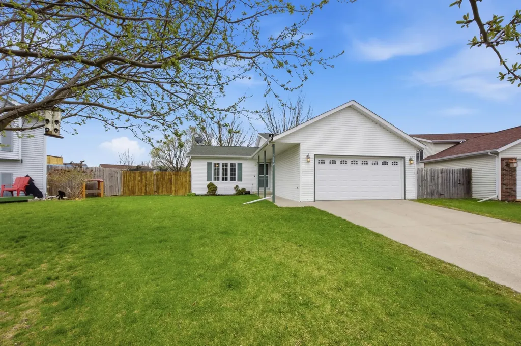 3642 10th Street N Fargo ND 58102