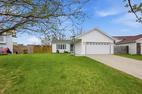 3642 10th Street N Fargo ND 58102